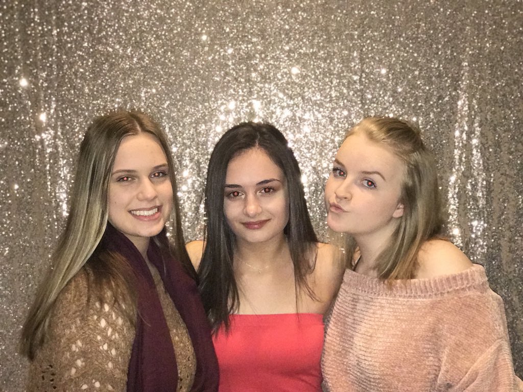haleynardoni's tweet photo. Happy birthday to my girl i love you to pieces❤️ have a wonderful day bb @laurtabacchini https://t.co/MeMP88sbjZ