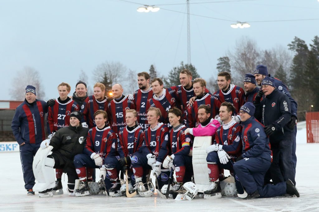 Lagbygget inför kommande säsong i Bandyallsvenskan börjar så sakteliga ta form! ✌️❤️💙

Få full koll på hur läget ser ut i A-truppen 👇

katrineholmbandy.se/NYHETER/Nyhete… #svbandy #VIÄRTILLBAKA 📷: @Fotbollslasse