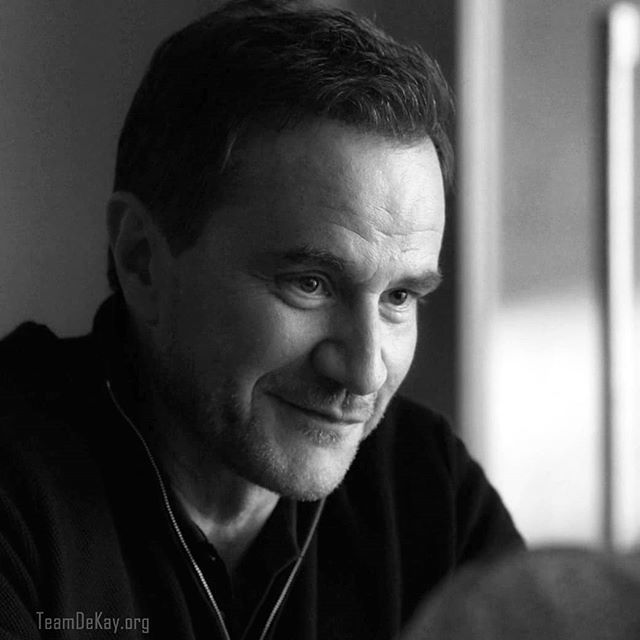 TeamDeKay's tweet photo. https://t.co/CWhLakSGsl | #TuesdayWithTim #DeKayoftheDay #TeamDeKay oh Steven, Steven... look at that smile ❤ Really enjoying seeing Tim being all charming and flirty! Make sure to head to https://t.co/FBjdRBH4VZ to share your thoughts on the show #HereandNow with us! https://t.co/aM5rZA0mdS