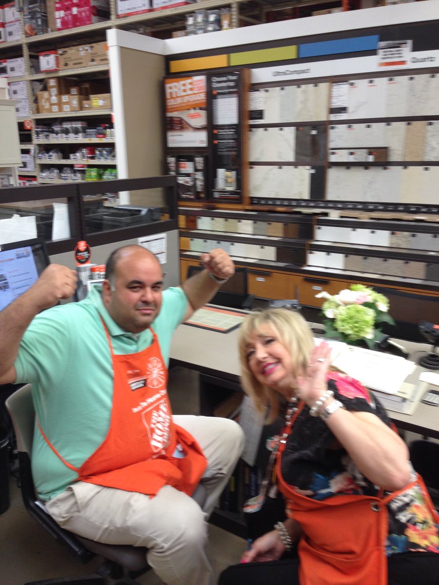 Lewisville is true believers. Never too much fun here. #HDEHDILeadsWin