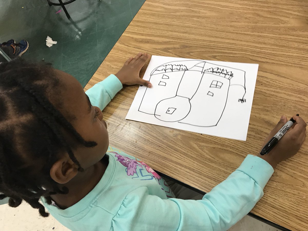 RNEArt's tweet photo. Kindergarten imagination factories in progress. #artclass #rnegreatthings #elementaryart #RNEArt #kindergartenart https://t.co/0AexB35ciQ