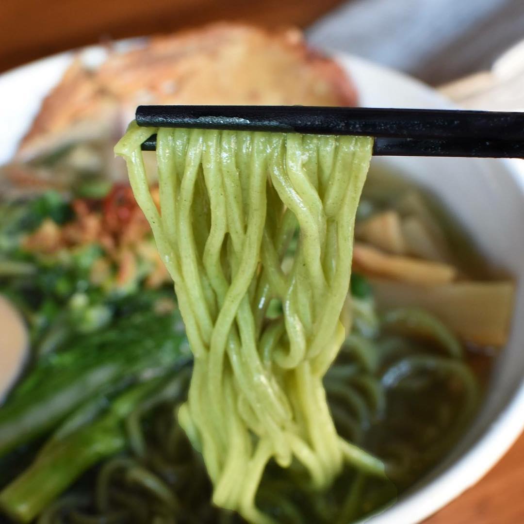 KizukiRamen's tweet photo. #NoodleFact: Did you know that you we have Kale noodles? They’re highly nutritious and are packed with tons of vitamins and minerals. Plus each serving has more than 1.5 cups of fresh kale! https://t.co/Bh9MsW5ZN1