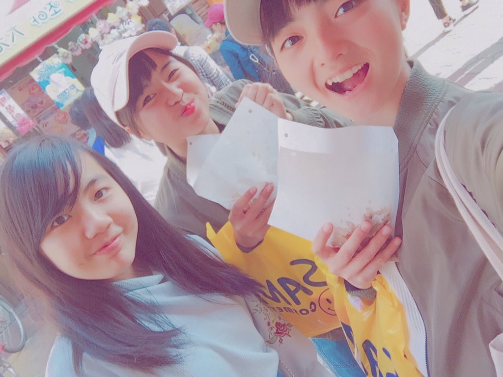 Kappa8038's tweet photo. みーちゃんとまおちゃんとコリアンタウン行ってきた！
ヤンニョムチキンとチーズタッカルビ最&amp;高💖💖
他にも安くて色々買えた〜〜
良き https://t.co/r9PW2W0Dks