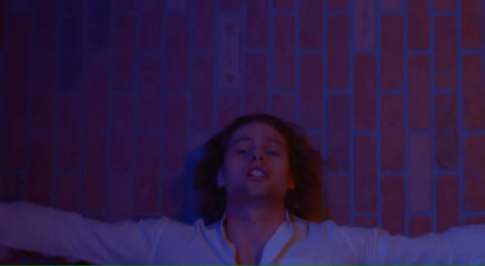 5SOSSOLDIERS's tweet photo. HERE ARE THE SCREENSHOTS. (I've rotated the others so you can turn them into lock screens on your phone)

#WANTYOUBACKVIDEO https://t.co/5XPwQi9LGy