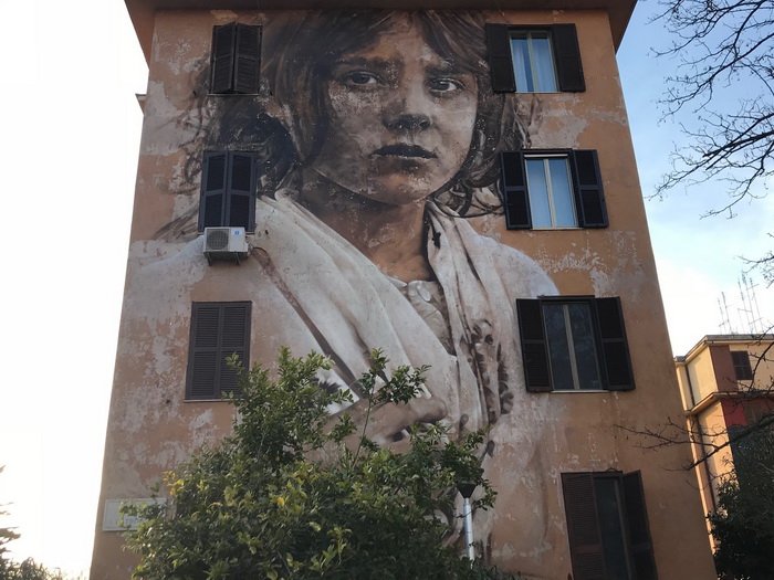 NuovoFaceMag's tweet photo. #Roma. I 22 murales che hanno trasformato #TorMarancia in un museo a cielo aperto. Grazie a @999Contemporary e a 22 street artist internazionali. (Di @MauroOrrico) ► https://t.co/7y4813mFZs https://t.co/yhNCaGZiIR