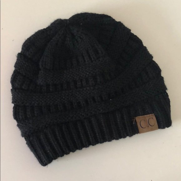 britnoodle's tweet photo. So good I had to share! Check out all the items I'm loving on @Poshmarkapp from @Baniaz_zee #poshmark #fashion #style #shopmycloset #missguided #michaelkors: https://t.co/HTQjVYQsnW https://t.co/wOwDkUxNeI