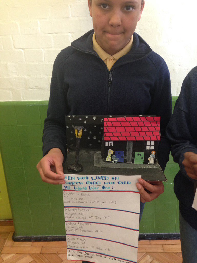 BrecknockSchool's tweet photo. Bringing WW1 alive:amazing creations which will be used when making animations #WW1 #cross-curricular #sumatrasquad https://t.co/nXgoQvMp8m