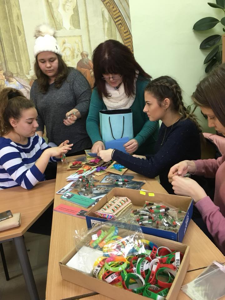 PTPI's tweet photo. PTPI's Provadia, Bulgaria Student Chapter created a charity bazaar to raise money for their youth participation in future exchange programs and conferences.
#PTPI #Provadia #Bulgaria #Students #leadership #fundraising https://t.co/zrWF0zNNxW