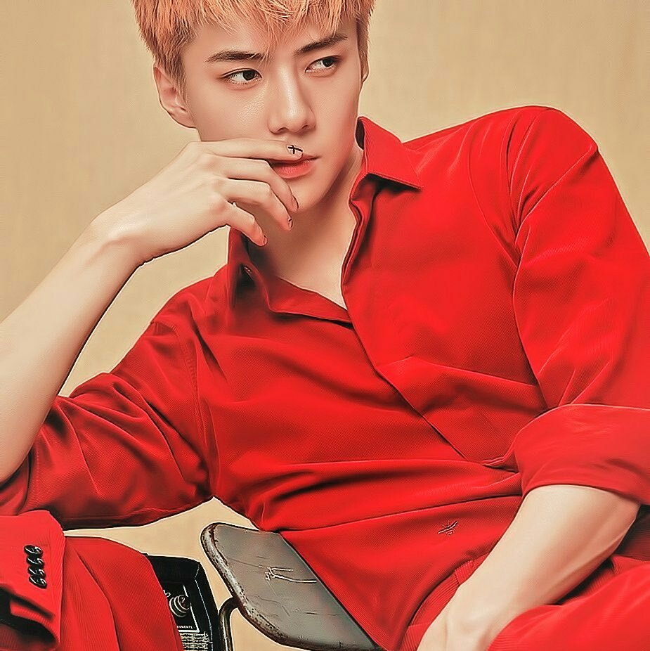 || N A D I A || มิสฮุน tweet media