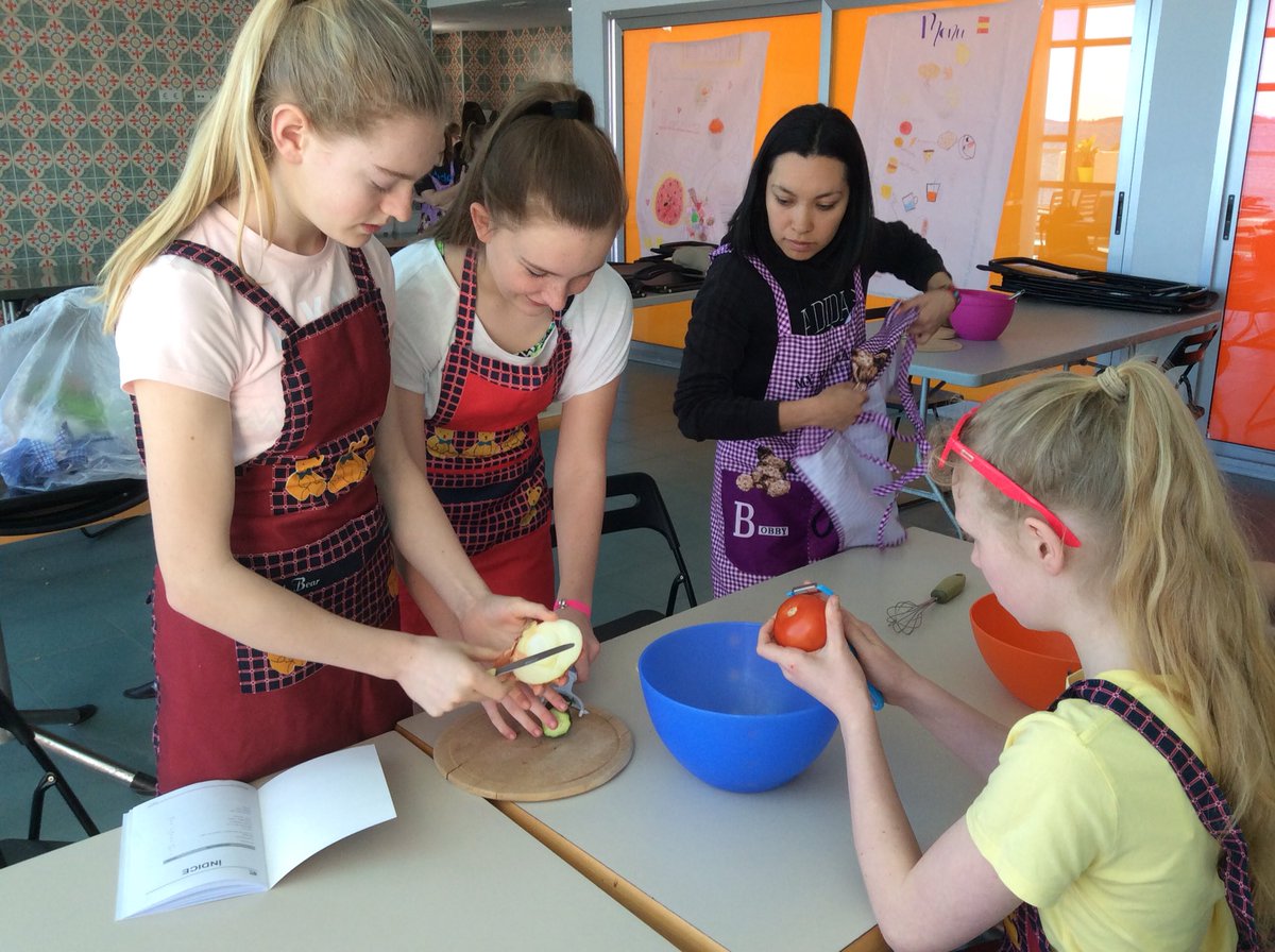DHSfG_Languages's tweet photo. Spanish Cookery. Year 8s try their hands at making gazpacho and tortilla de patatas. @DurhamHighSch #GoAnywhereBeAnyone https://t.co/mowaPVMp9r