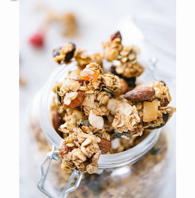 AUDietetics's tweet photo. Sda’s final #NationalNutritionMonth campus event is tonight from 7-9pm at @TuffysSmoothieB ! You won’t want to miss out on our tasty granola snack😋 https://t.co/Wt2sNbnqvc