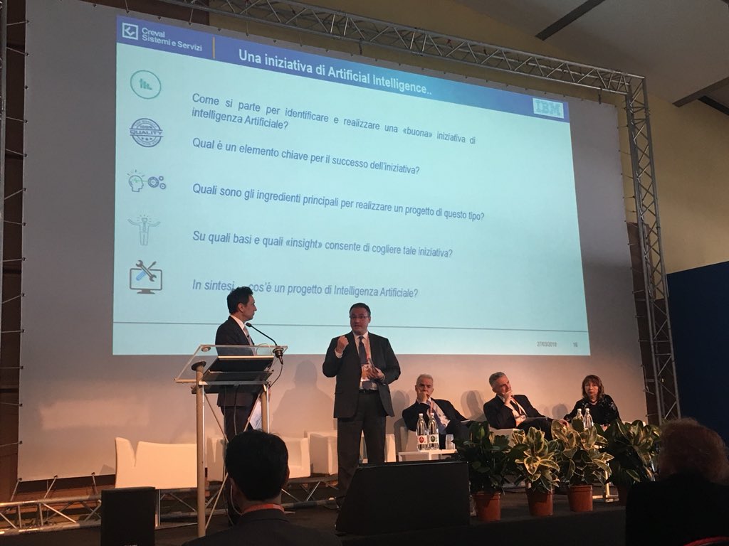 ppiac's tweet photo. #forumabilab premio #innovazione di @ABI_Lab ad Ambrogio il nuovo assistente cognitivo virtuale di @GruppoCreval #IBMWatson #ai https://t.co/qVmbouCCSU