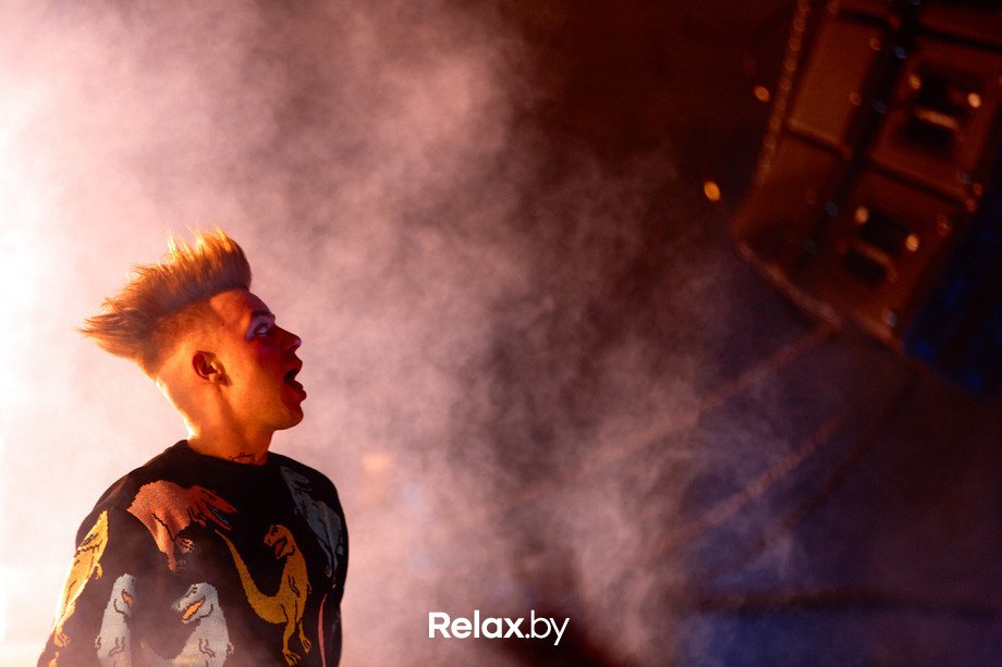 AlljFans's tweet image. ЭЛДЖЕЙ ОТПУСТИЛ ПАРУ НЕЛЕСТНЫХ СЛОВ В АДРЕС СВОИХ ПОКЛОННИКОВ 🤘

С рэпером Элджеем постоянно что-то происходит: то он требует удалить один из самых популярных клипов «Розовое вино», то он начинает самую что ни на есть настоящую войну с Федуком, который… t2p.pw/4S2t3x0jj7