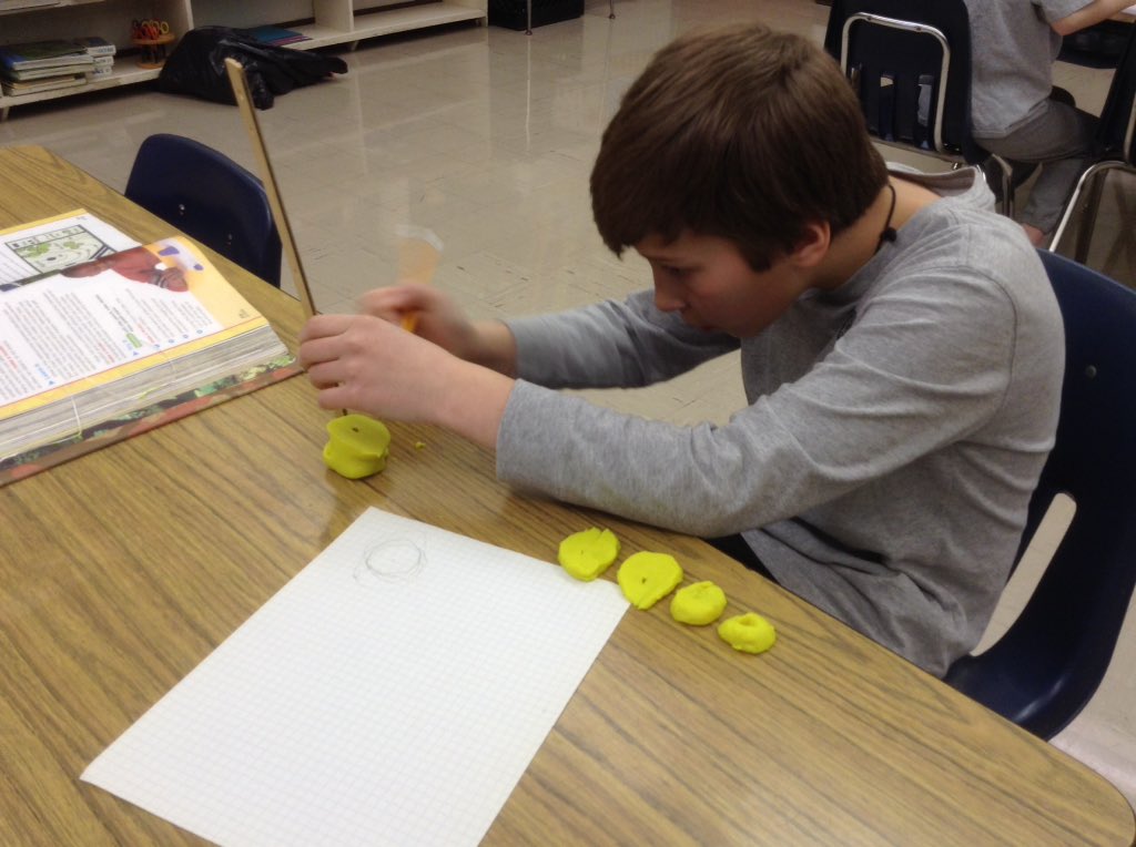 StMary8thGrade's tweet photo. Fun with topography in Science 5. #SMRRockets https://t.co/wWTEolnXYe