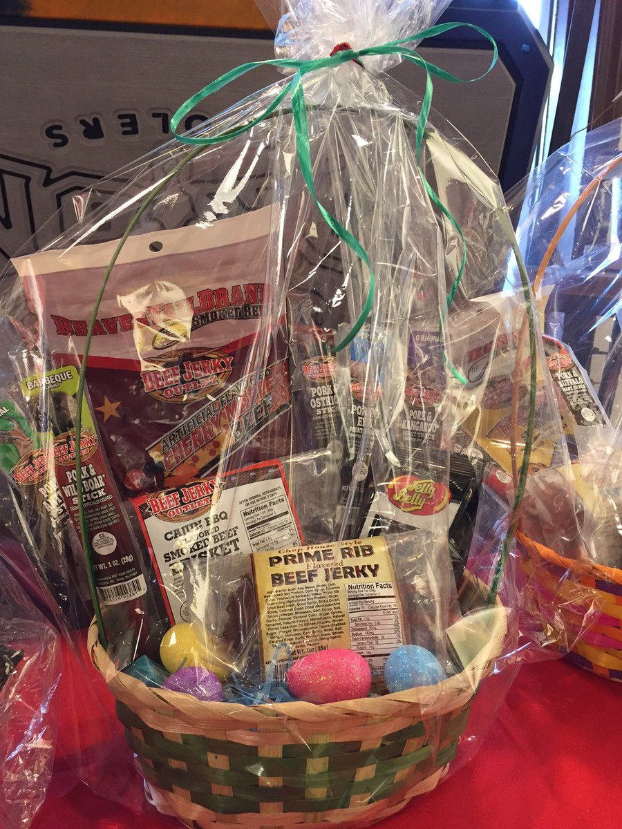 lakegeorgejerky's tweet photo. Looking for the perfect Easter basket for your family member? How about an Easter basket filled with candy and JERKY?! Stop stressing about putting together an Easter basket and come pick-up one of our pre-made baskets!
#easter #bjolakegeorge #beefjerkyoutlet #shoplakegeorge https://t.co/32k0tn7I3L