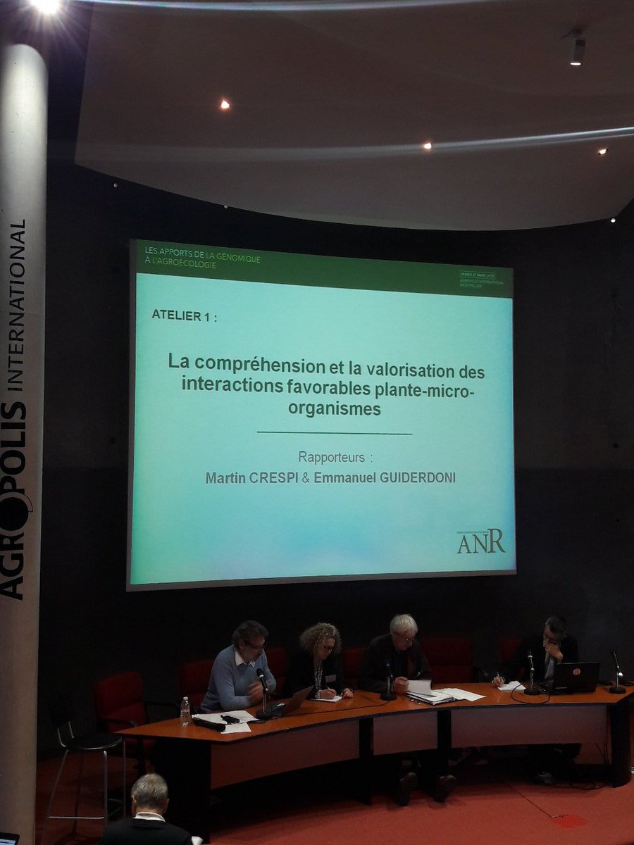 En direct du colloque "Les apports de la génomique à l agroécologie".