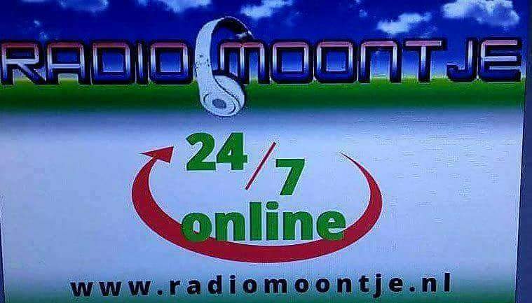 RadioMoontje's tweet photo. Luister maar mee op deze woensdag naar de vocale schijfjes van onze Radio-Powerplay FM 
Voor een groet verzoek of een reactie vraag ze aan via de verzoekbox of kom gezellig met ons mee mee chatten 
Wij van Radiomoontje wensen iedereen veel luister plezier 
https://t.co/H7Ev2n9C7Z https://t.co/SgMLYWVh4g