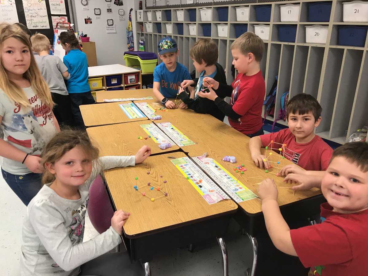MrsD1stgrade's tweet photo. #jellybeanengineers https://t.co/mFFheA2e7U