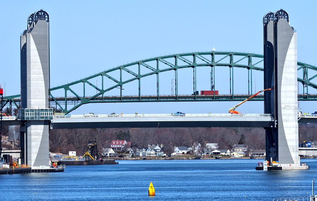photorichierich's tweet image. The long anticipated opening of the new Sarah Mildred Long Bridge ends later this week! March 30🤞🏻@seacoastonline