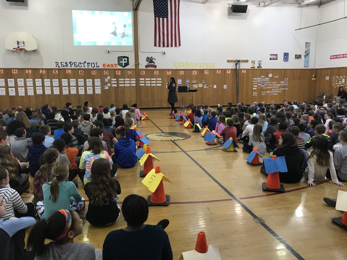 MrSofia41's tweet photo. WOW!  Look up the word enthusiasm in the dictionary and there should be a picture there of Mrs. Valentine, the staff and students of EE as they rocked the Varsity Club officers.  @MrLawrence_LHS  @LCSDAthletics @LPoolTribe @ElmcrestPE @ElmcrestElem https://t.co/qTcGgTQNbf