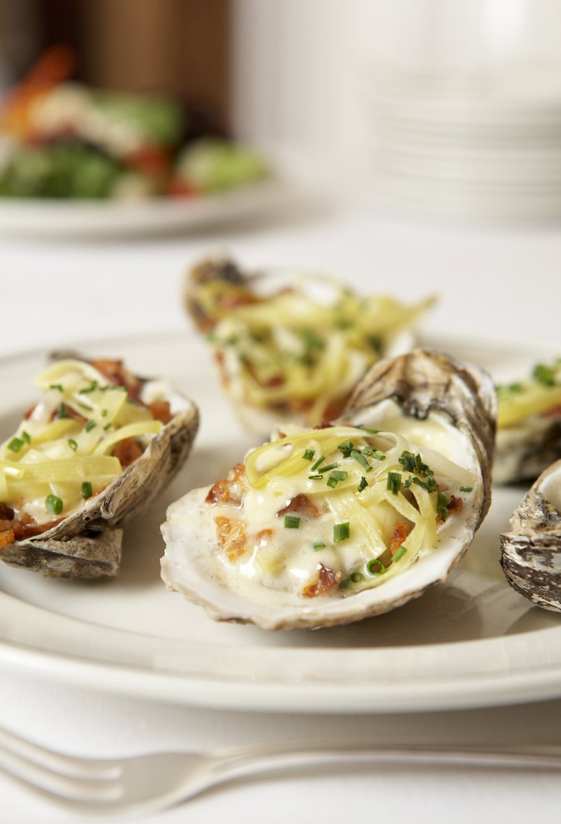 We serve only the freshest oysters, from the East and West coasts.