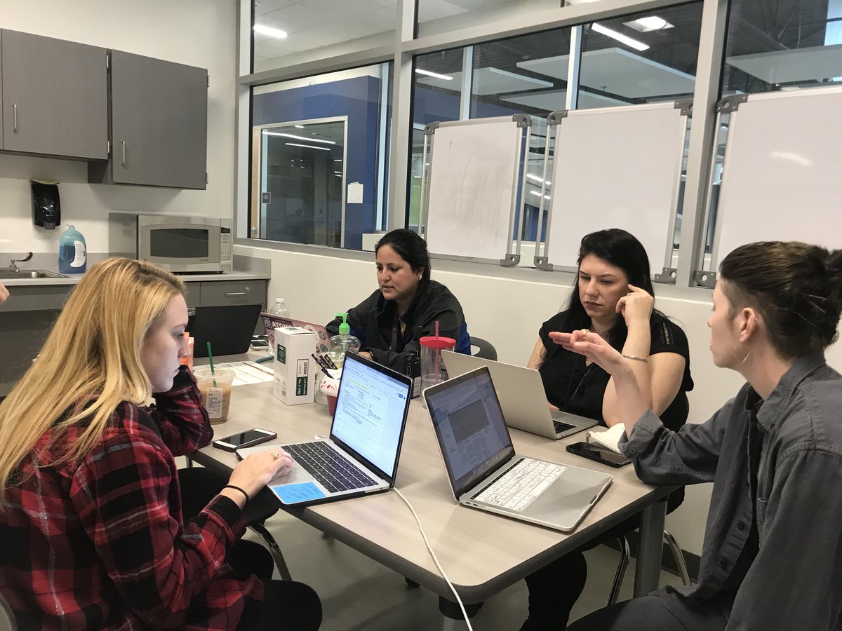 MrVisRad's tweet photo. @newtechmiddle #6thgrade team #collaborating on #TEKS breakdowns #standardsbased #PBL #gladiatorstrong https://t.co/q95RzTu4n9