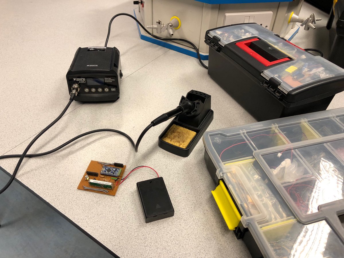 horizonqmgs's tweet photo. Engineering team working on the new flight computer...💻💻 https://t.co/j7hrCffCcu