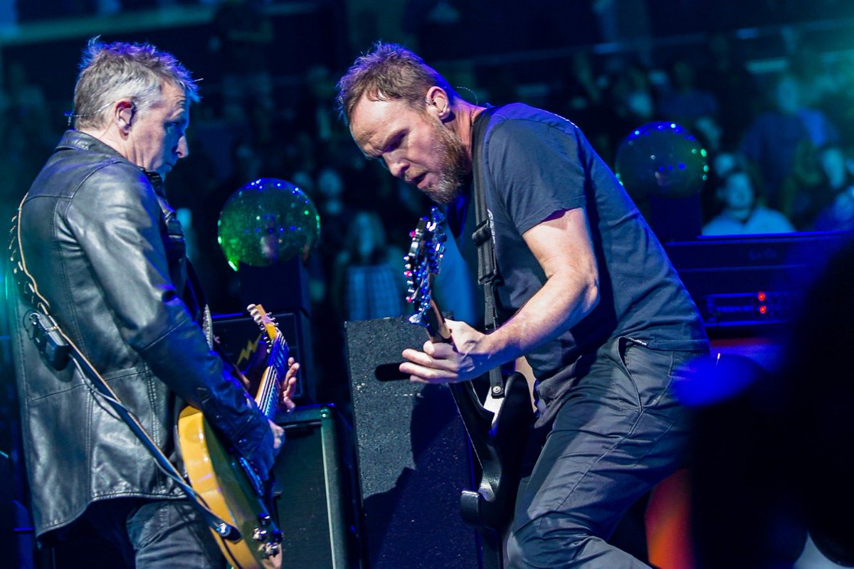 Pearl Jam tweet media