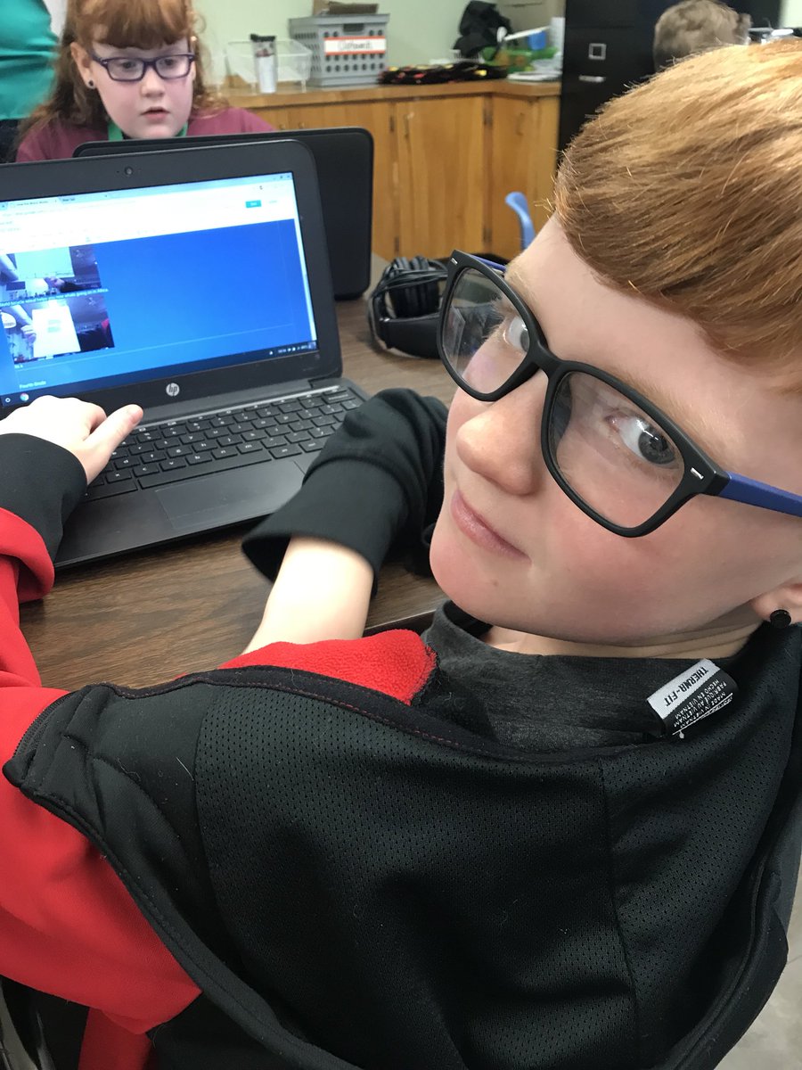 RBodoin's tweet photo. These @RountreeOwls are adding content to their portfolios for #ProfileofaLearner @iborganization #POLsps https://t.co/DliltGNpWX