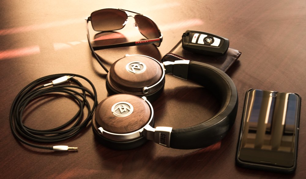 plus1se's tweet photo. Like/RT/Follow to win #Psyko #VideoGaming or https://t.co/I5iPGwlNmQ  headphones after #FinalFour. +1Copybook converts #COBOL #copybooks, converts #FISERV data, then loads #data into #SQLServer faster than anyone else! Visit https://t.co/wecrX71Byy  for  full video. https://t.co/ZcpJUizwm3
