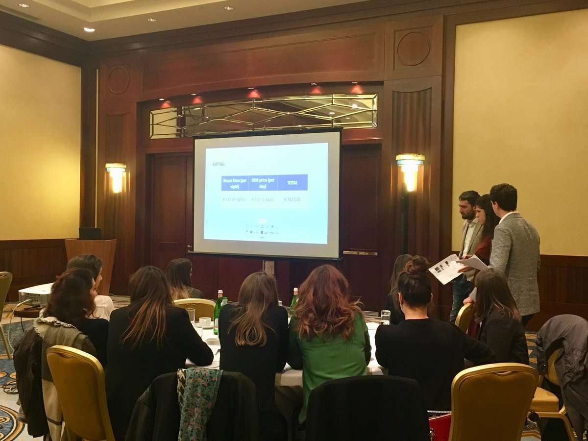 ilCISET's tweet photo. Oggi a #Venezia #masterciset al lavoro con i #manager di @HiltonVenice! #venice #hiltonvenice https://t.co/sBZuP98Ip4