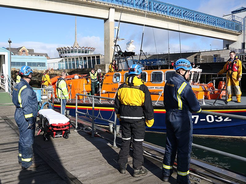 RNLIDouglas's tweet photo. Douglas @RNLI help recover unconscious male from Port Skillion Beach
https://t.co/nPiMFb9pKZ
#TheFoundersStation #RespectTheWater #volunteers #isleofman 
#RNLI the #charity #SavingLivesAtSea https://t.co/H90IIsznzR