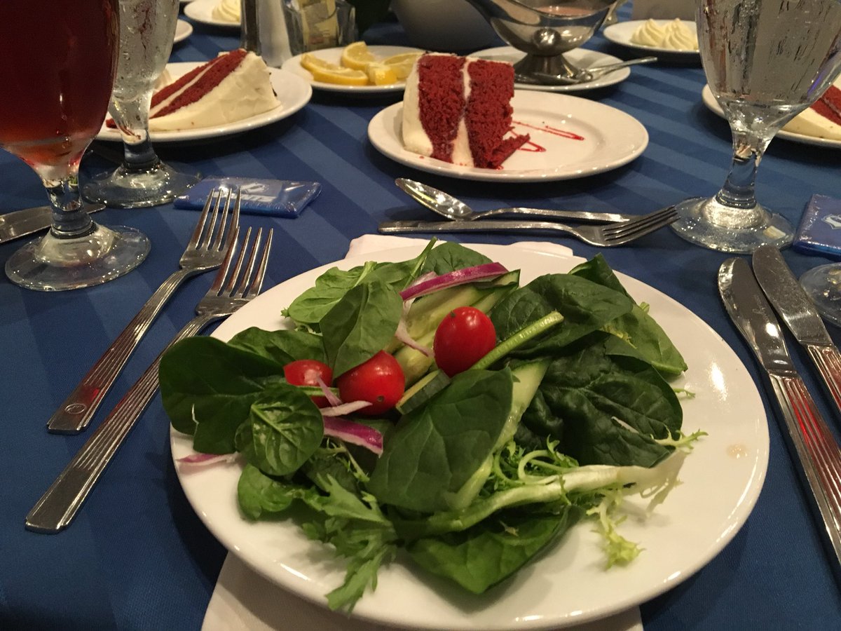 GabrielleArzola's tweet photo. CBS 4 is at the Santa Fe College’s “Women of Distinction” event where the celebrate and honor women who have done great things around the community! Side note: Anyone who pairs cake with salad get a double-win from me #cbs4gainesville #gainsville https://t.co/iMdY7f7Ie1