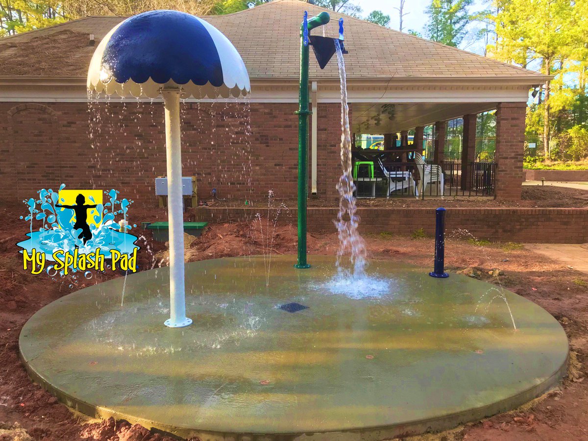 MySplashPad1's tweet photo. Last week, we installed a #splashpad for @sardisswim in #Charlotte, NC! We #manufactured for them a navy&amp;white beach umbrella,single navy bucket dump,&amp;navy bollard! All of our #waterfeatures can be #custompainted, just choose your color from our paint list:https://t.co/JPJsRrhiUs https://t.co/d44xz1e6Kd