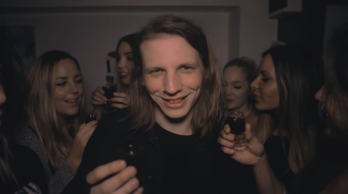 Simon_Firstborn's tweet photo. What do you think of our version of Tove Lo's HABITS? :) watch on think link if you haven't already! https://t.co/MVuKTiB9CF https://t.co/TMYGgGnAFI