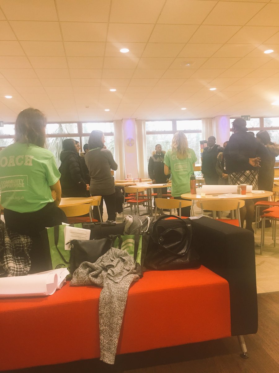 Hamstead_Hall's tweet image. Such a positive productive group! Go year 10, boardroom fast approaching! #mentormeet #positivevibes @envisionUK @GKN_plc @Edwardstrust