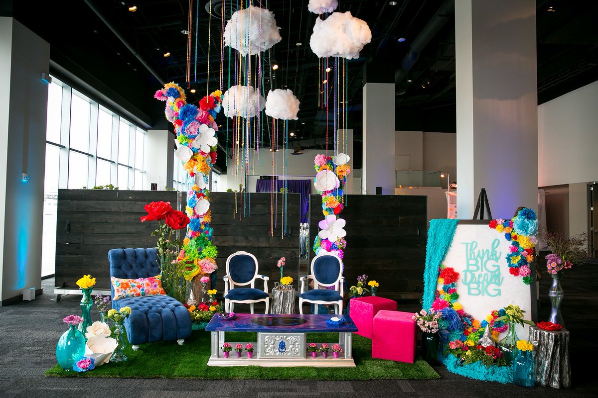 ILEA_NCC's tweet photo. Congratulations to all the creative &amp; inspiring award winners of the #ILEAncc 2018 Designer Showcase! Harrington Coordinated, @HGCandGLP @NVLinens @LaTavolaLinen @theluxproevents #ILEAcreativity #BeEvolutionary #Eventprofs  Photos by @ColsonGriffith https://t.co/xVqpIILOpk