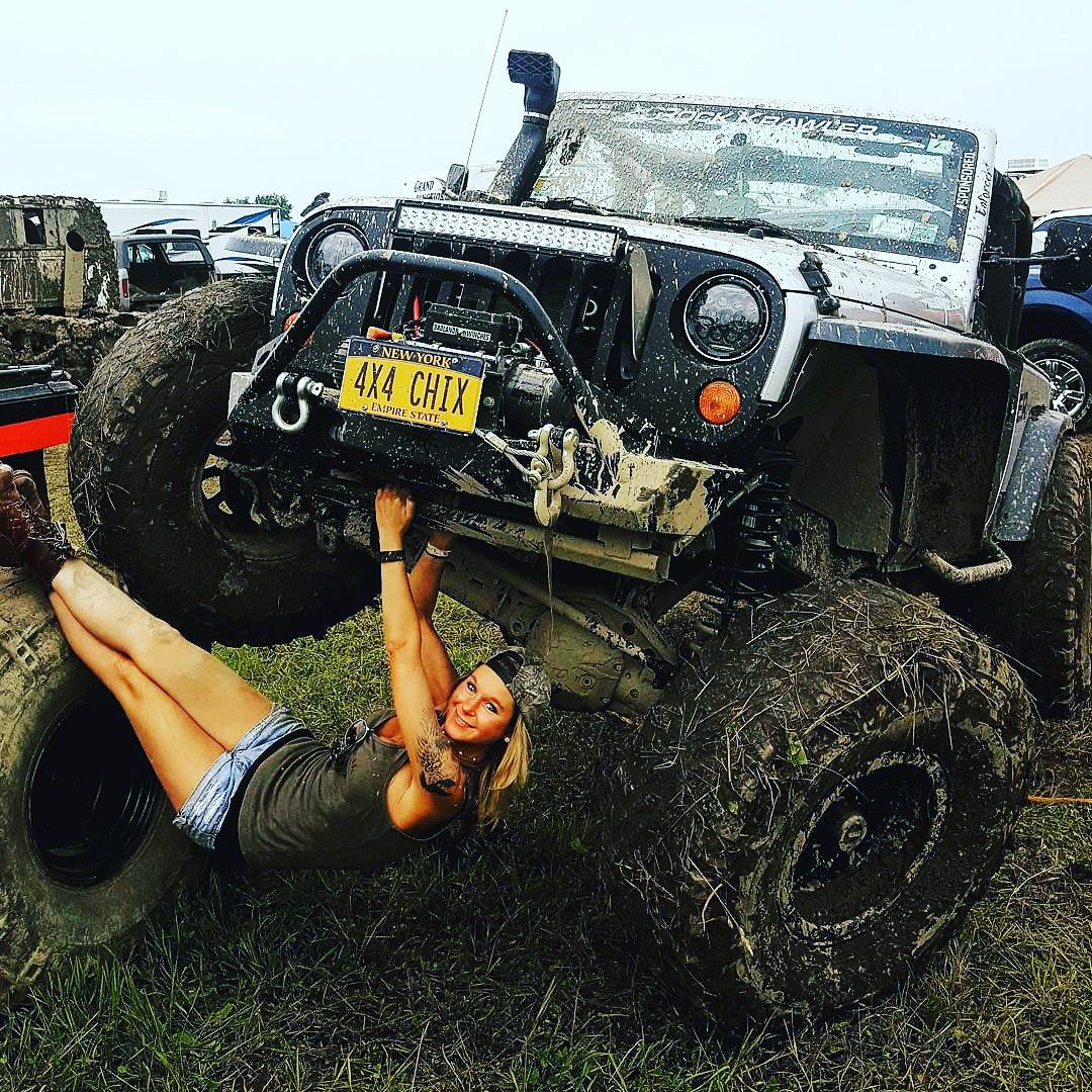 AWildWheels's tweet photo. Our kind of girl🔥😍 https://t.co/WoUTLJWtw7🇺🇸Preparazione, Restauri, Accessori, Ricambi, Importazione Auto Americane 🇺🇸 
#mudbogs #whatwasithinking #wholetthemonkeyout #grungelook #Repost @northern.jeepher https://t.co/nNPbm9AL0z