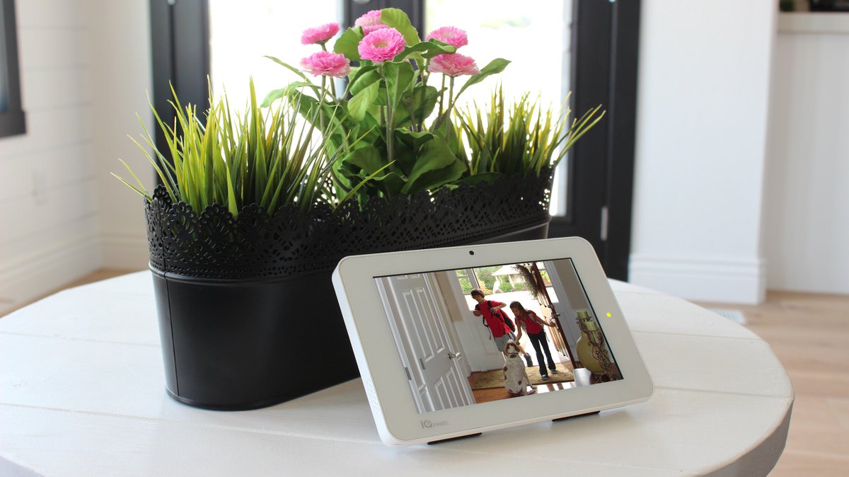 QolsysInc's tweet photo. "#LiveView completely changes the user experience in the home. Users are drawn to the 7” touchscreen to check on their kids or pets, view the backyard or see the front porch all from the easy to use interface." #Qolsys #IQPanel #SmartHome #Security https://t.co/J9dLSDxi5U