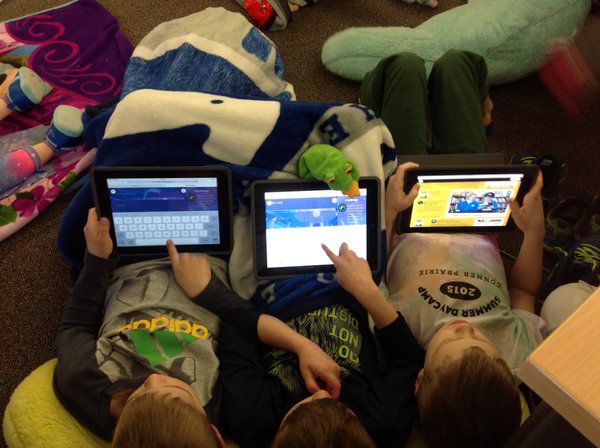 nightzookeeper's tweet photo. Parents, do you want to find out about how you can encourage your child to become a better writer? 50% of writing on Night Zookeeper is done out of school, so we have written these 5 Top Tips for using Night Zookeeper at home: https://t.co/cmMBNQJZOb https://t.co/qHde44gjtZ