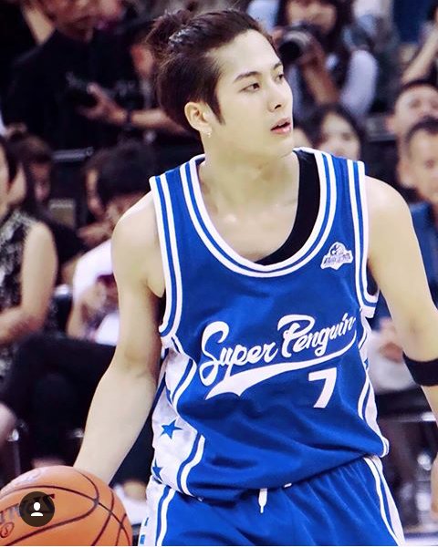 nicholetcutie's tweet photo. HAPPY BIRTHDAY JACKSON WANG STAY HEALTHY!!!!#KINGJACKSONDAY!!!!❤❤ https://t.co/KV7TyqwRqQ
