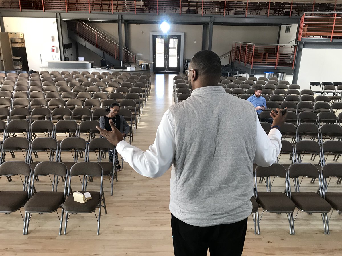 cjacksonj13's tweet image. #deeperlearning draws largest crowd since inauguration! @Realdeeperlearn @laura_mcbain @RandellScherer @MichelleSadrena @Carlos_Moreno06 @bendaley #realdeeperlearning