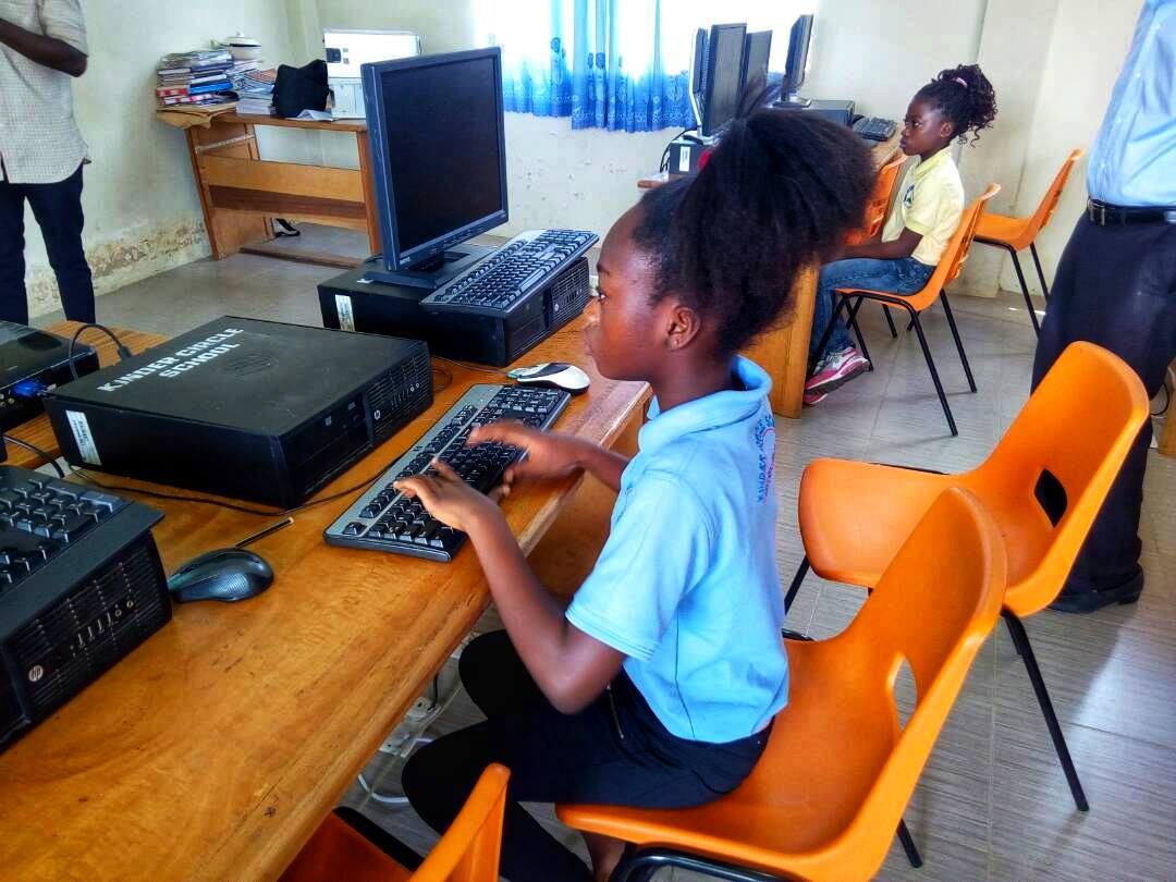 ragyare's tweet image. This is Fendy
She is passionate about IT. She wants to pursue Computer Engineering at the University. She is currently leaning how to Code at Kinder Circle School with Soronko Academy
#soronkoacademy #kindercircleschool #codingisthenewliteracy