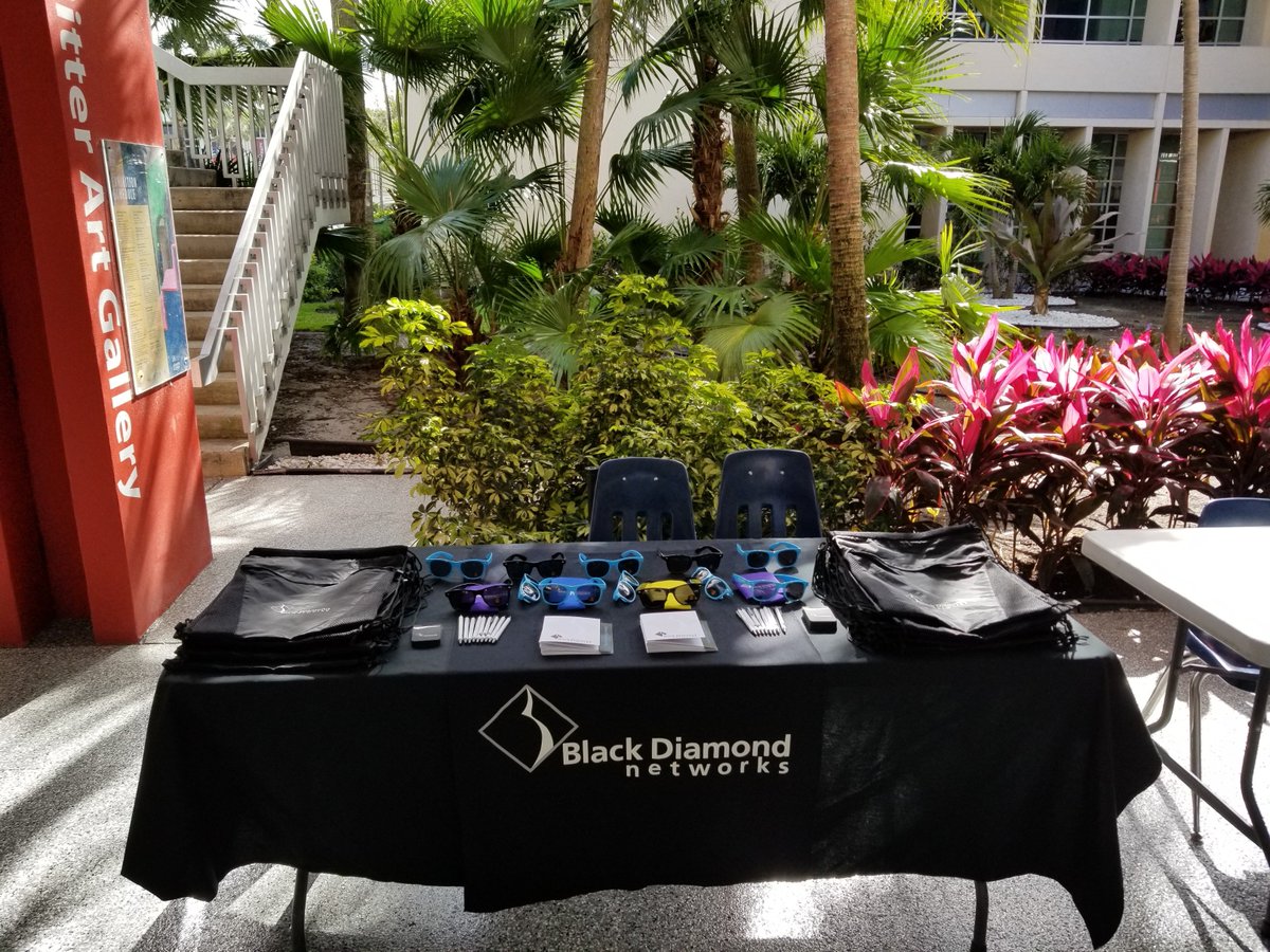 BlackDiamondBDN's tweet image. Don&apos;t forget to stop by the BDN info table @FloridaAtlanticand check out some #entrylevelsales opportunities #HiringNow #BDN #blackdiamondnetworks