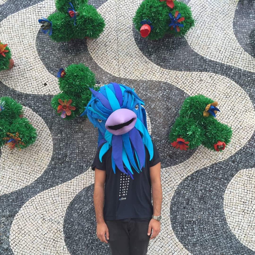 How's your week 🐝ing so far? Mine is being great I'm enjoying the 🌺 and enjoying the good weather of spring.

#cuckuu #flowers #spring