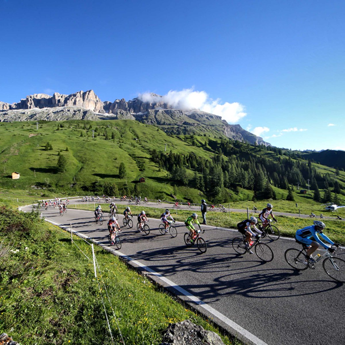bikecation's tweet photo. Are you planning to take part in a Sportive this year? If so, which one? Want some inspiration? ▶️ https://t.co/UETt5O2J2P
#cycling #bikecation #sportive #grandfondo #racingnotracing #shutuplegs https://t.co/gMlKHD1Pf8