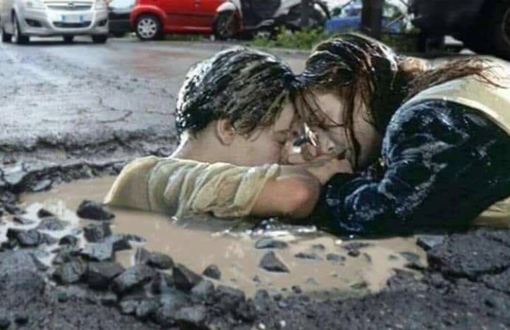 thedevonnetwork's tweet image. Who else thinks these Devon potholes after the cold weather are too much?? 😂

RT if you agree...

 #devonlive #visitdevon #devon #titanic
