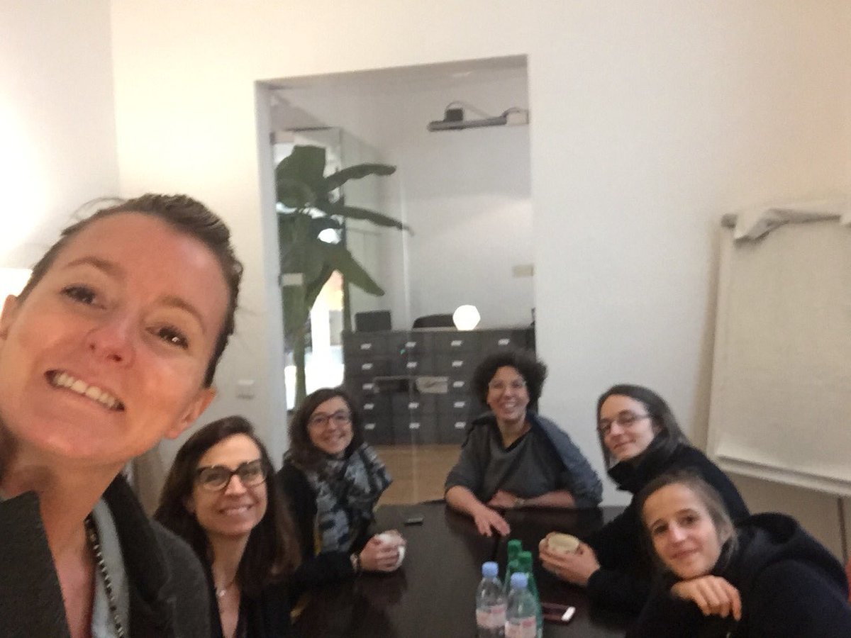 laurasautereau's tweet photo. Merci à ma merveilleuse @mariefaucon pour ce partage d’expérience et pour la découverte de @SmartFlows ! Chez @SPRING_LAB on adore s’appliquer à nous même ce qu’on conseille à nos clients 👣🎯 #SPRINGconnect #partirenbalade #outifthebox #SPRINGnetwork https://t.co/hR6M9HNbTO