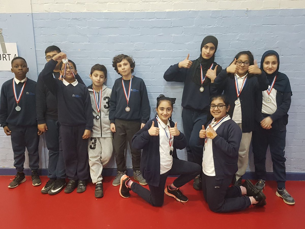 dmn_pe's tweet photo. Cool, calm and collected at the @WestBradSG yr5/6 golf competition today with PGA professional @MarkTylerGolf . And we collected 2nd place silver medals too! Congratulations! #collaboration @Beckthorn_LA https://t.co/Kznm1lojMs