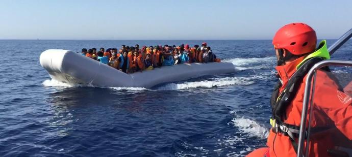 laprovincia_es's tweet photo. Italia incauta el barco de Proactiva Open Arms https://t.co/pjCUFQxIYJ https://t.co/YTCpm44x03